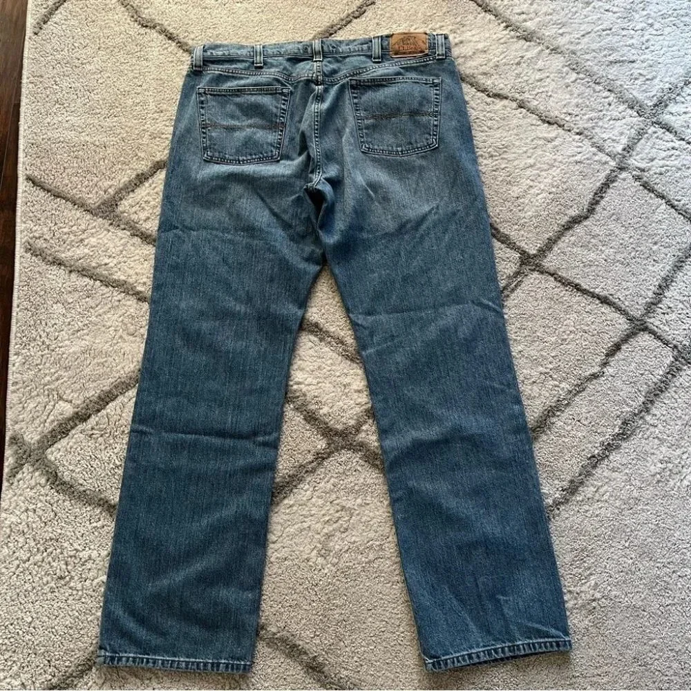 LL Bean jeans standard fit straight leg 40 x 34
